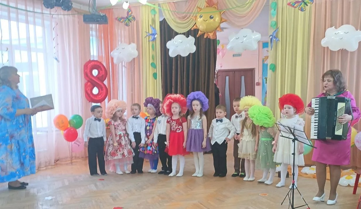 Сундучок  с праздником.