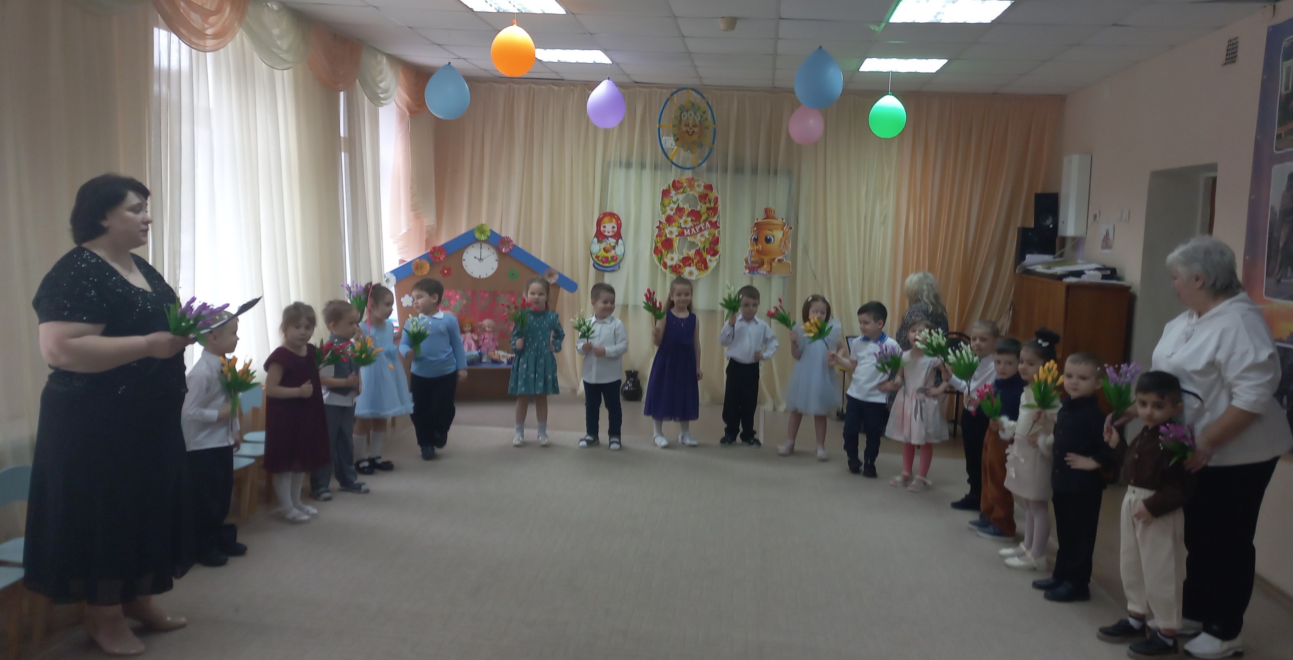 Тематическое воспитательное мероприятие, посвященное 8 Марта &amp;quot;Дорогим и любимым&amp;quot;.