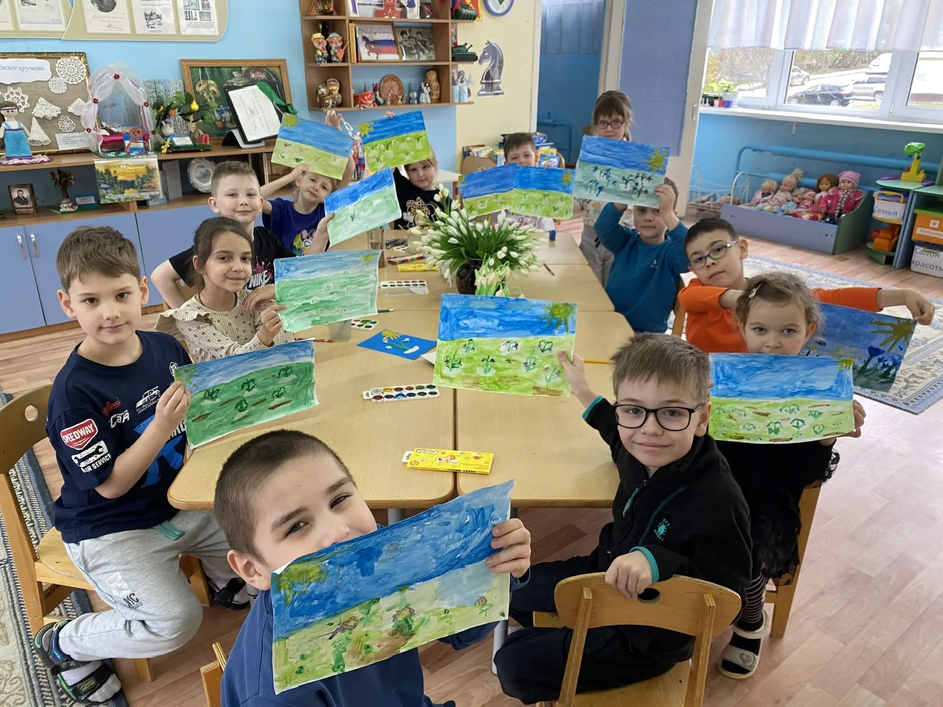 День подснежника: как дети знакомились с первым вестником весны!.
