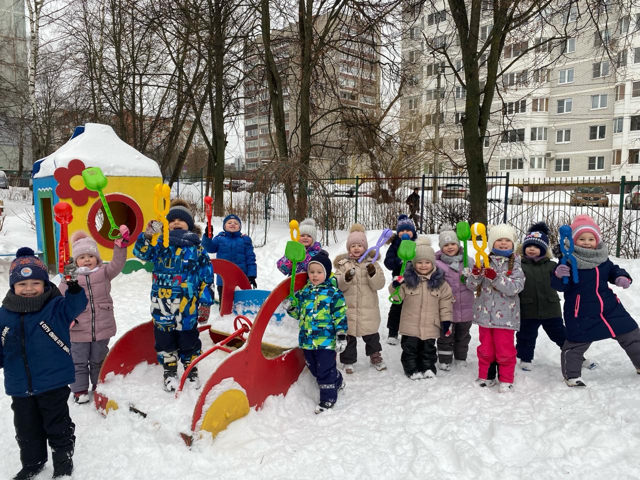 Спортивный  праздник «На дворе снежок».