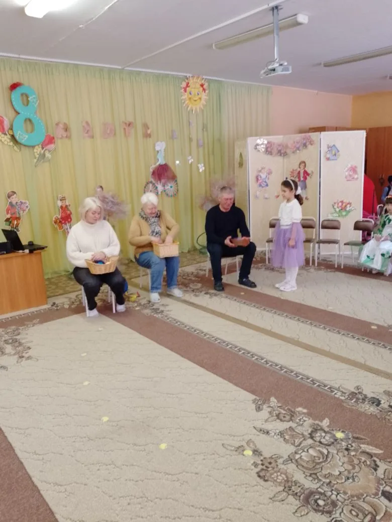Утренник, посвященный 8 марта.